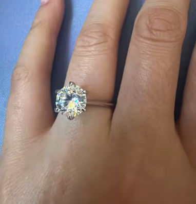 D Color VVS1 Moissanite Solitaire Engagement Ring – 925 Silver, Platinum Plated, GRA Certified