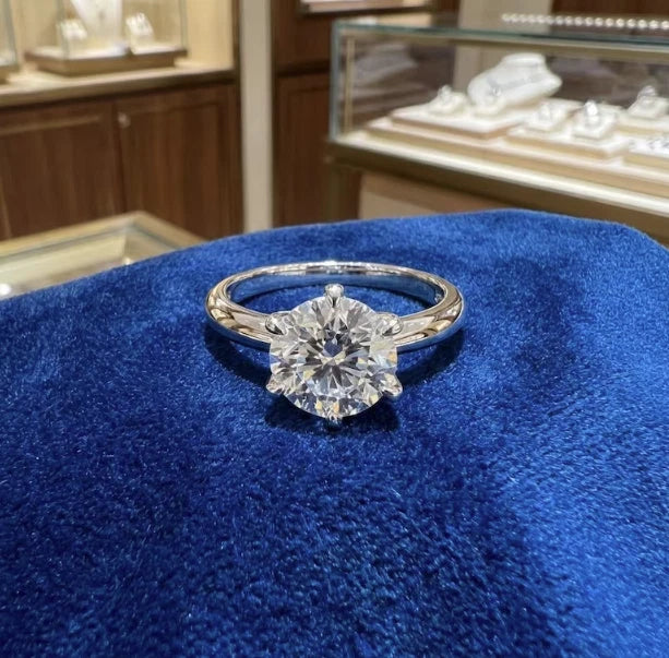 D Color VVS1 Moissanite Solitaire Engagement Ring – 925 Silver, Platinum Plated, GRA Certified